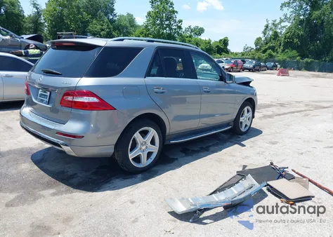 2012 Mercedes-Benz Ml 550 4Matic z USA, uszkodzony, nr VIN 4JGDA7DB3CA013323